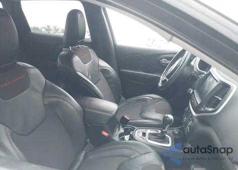 2016 Jeep Cherokee Trailhawk z USA, uszkodzony, nr VIN 1C4PJMBS4GW179121